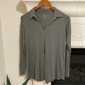 J. Jill Olive Green V Neck Top Long Sleeve Size XS Small XS